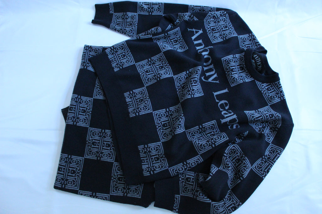 AL Signature Sweater